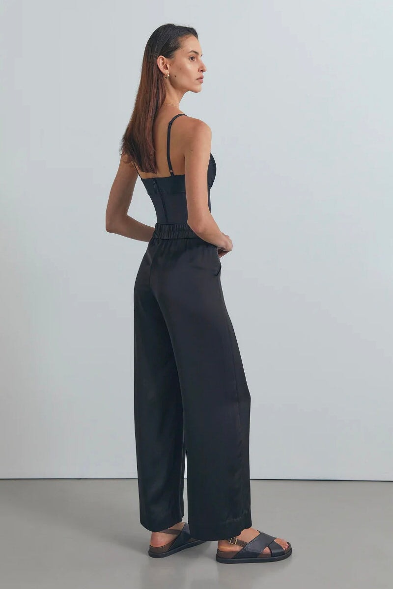 OMEGA BUSTIER-BLACK Tops Viktoria and Woods