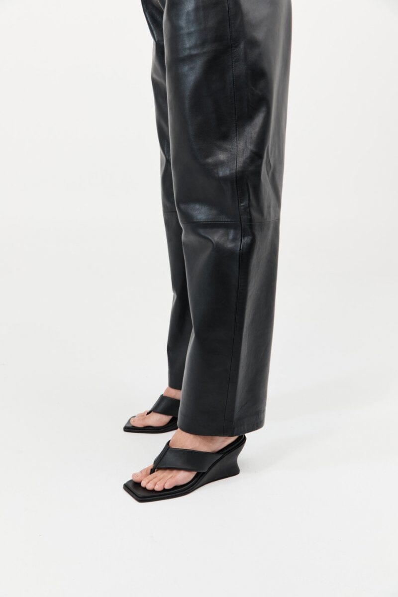 SOFT THONG CONTOUR WEDGE-BLACK Heels ST AGNI