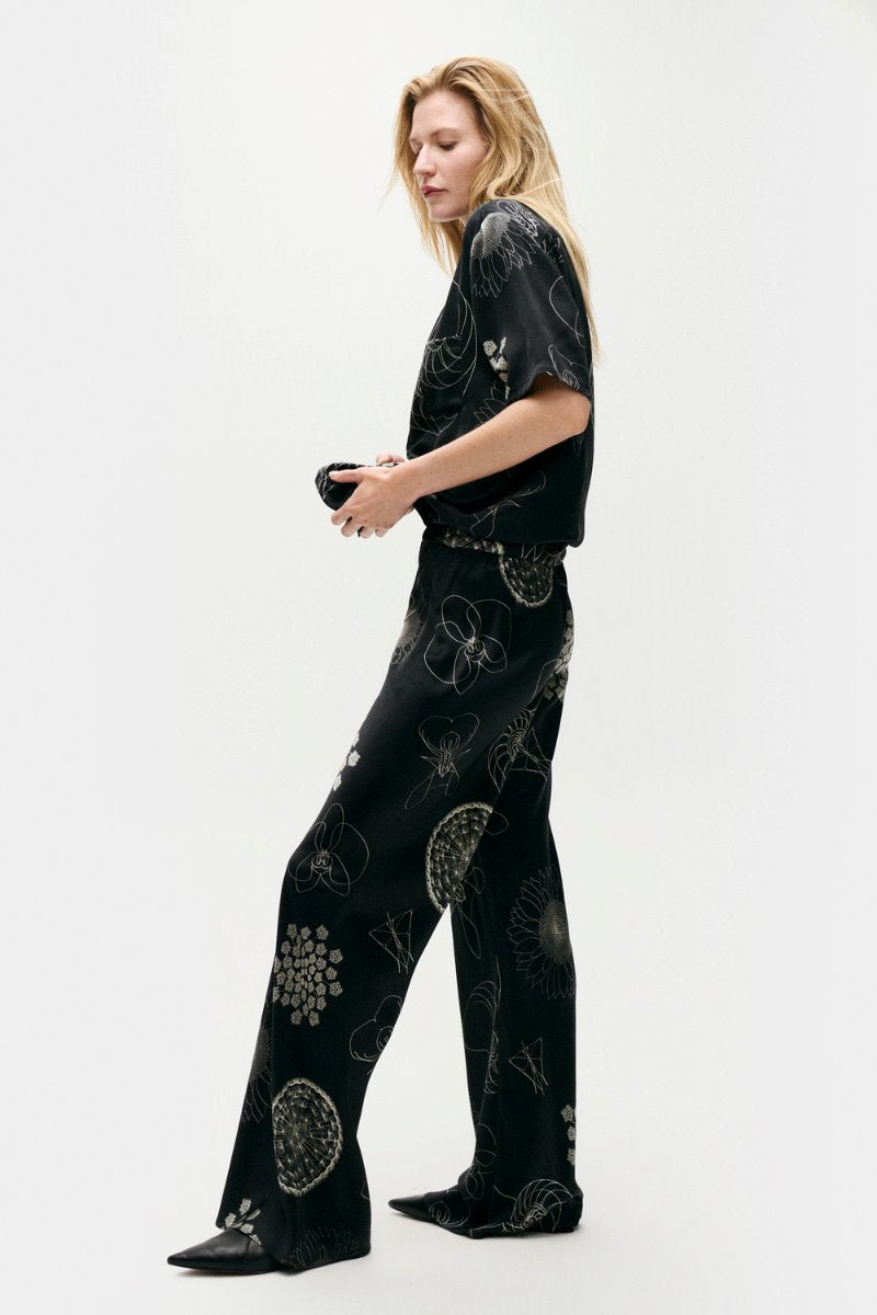 BIAS CUT PANTS FIBONACCI-BLACK Pants Silk Laundry 