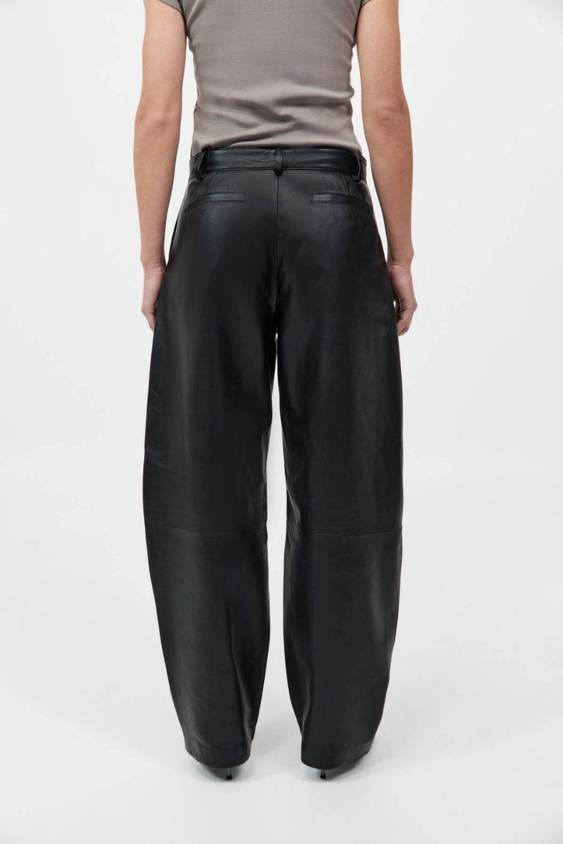 LEATHER BALLOON PANTS-BLACK Pants ST AGNI 