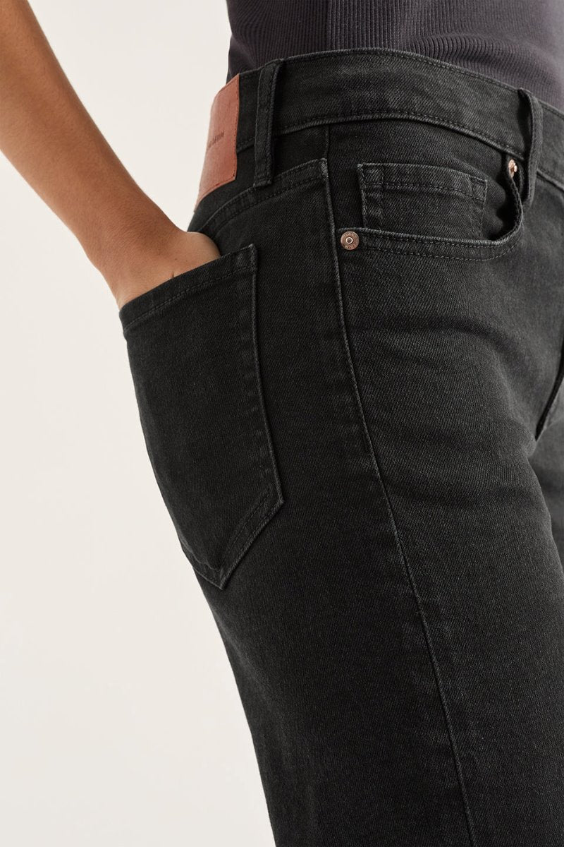 ELISE MID STRAIGHT JEAN-BLACK General Outland Denim 