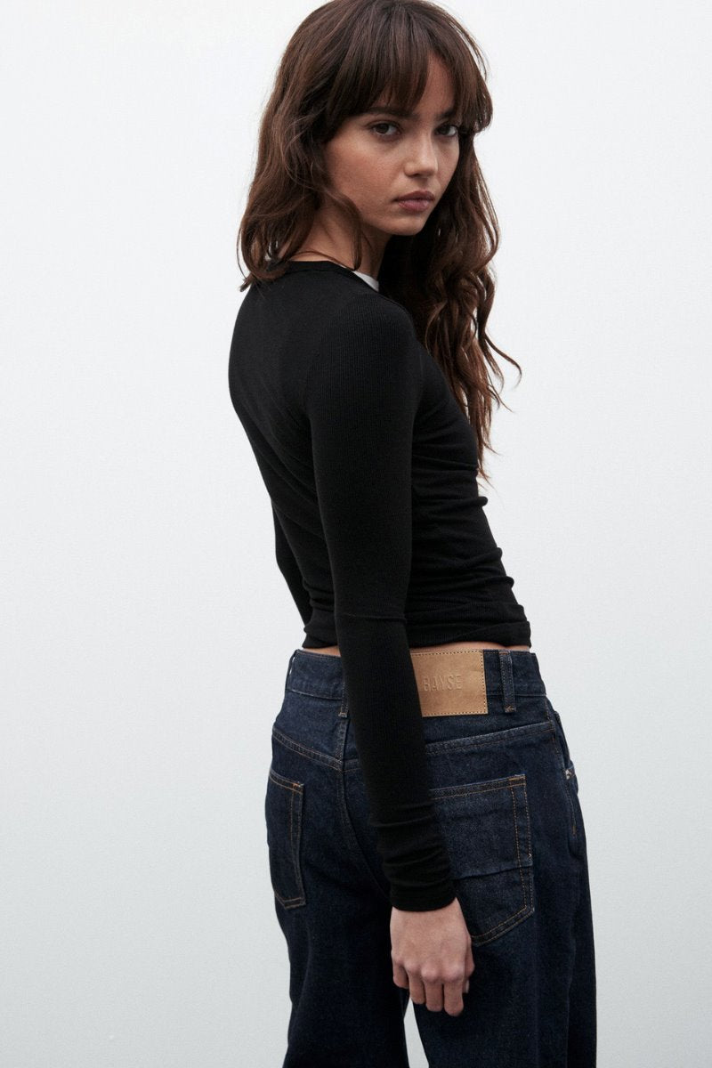 NYLA TOP-BLACK Tops Bayse 